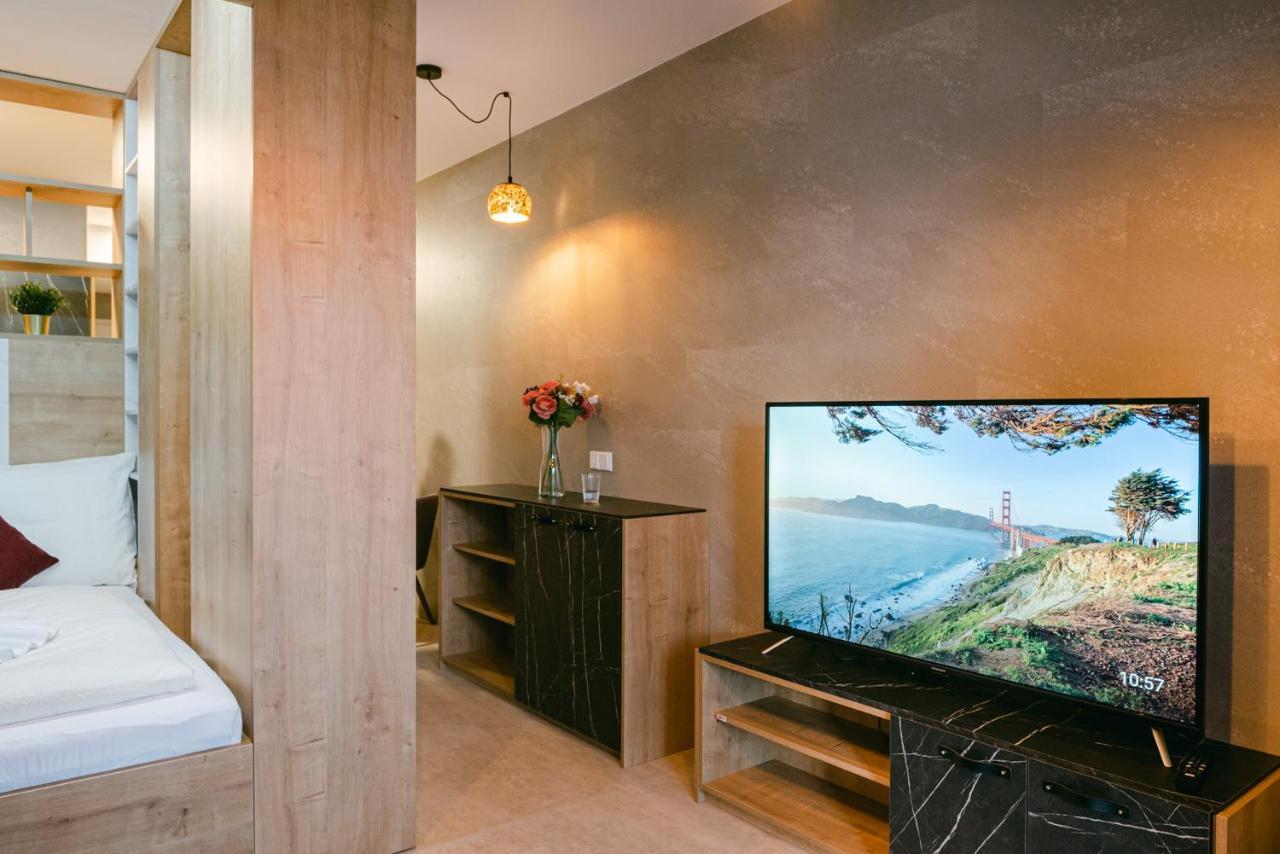 Svarog Unique Apartment Bratislava Luaran gambar