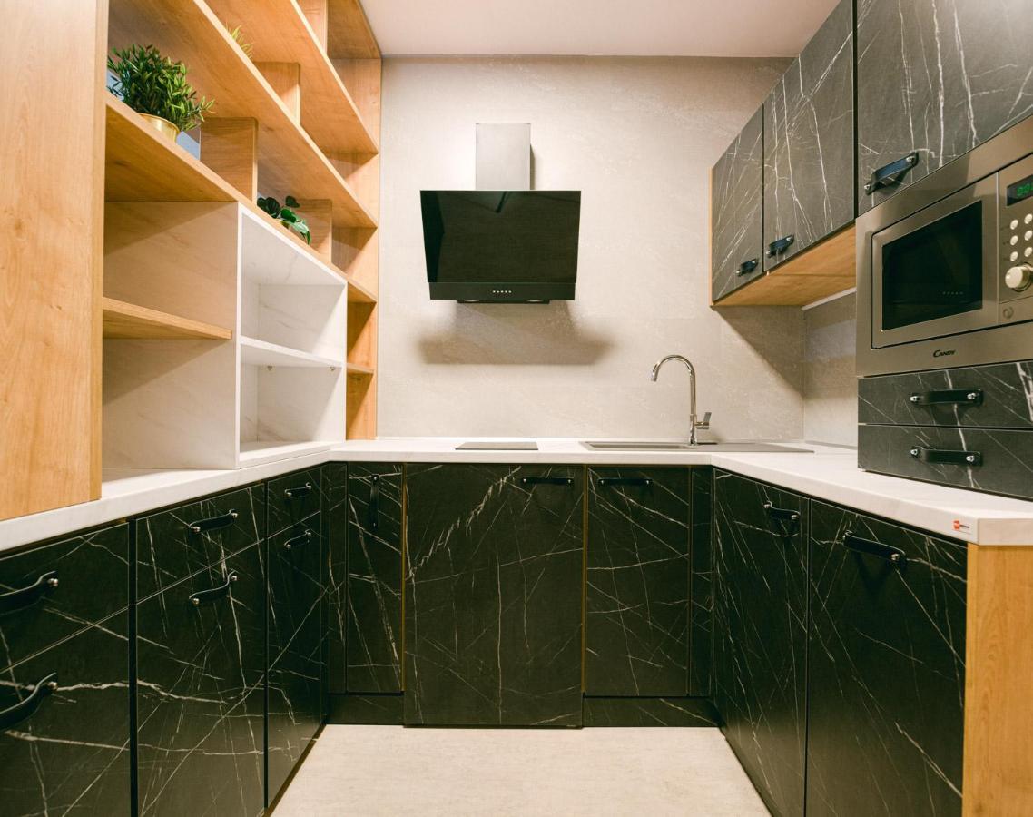 Svarog Unique Apartment Bratislava Luaran gambar